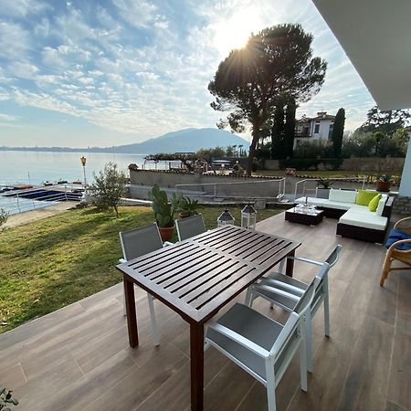 Villa Anastasye Your Lakefront Vacation Rental Predore Kültér fotó