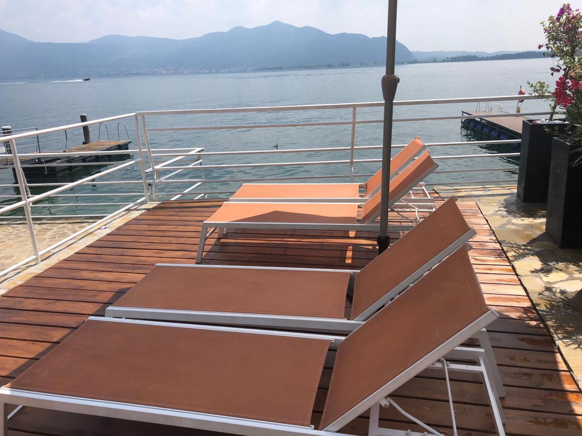 Villa Anastasye Your Lakefront Vacation Rental Predore Kültér fotó