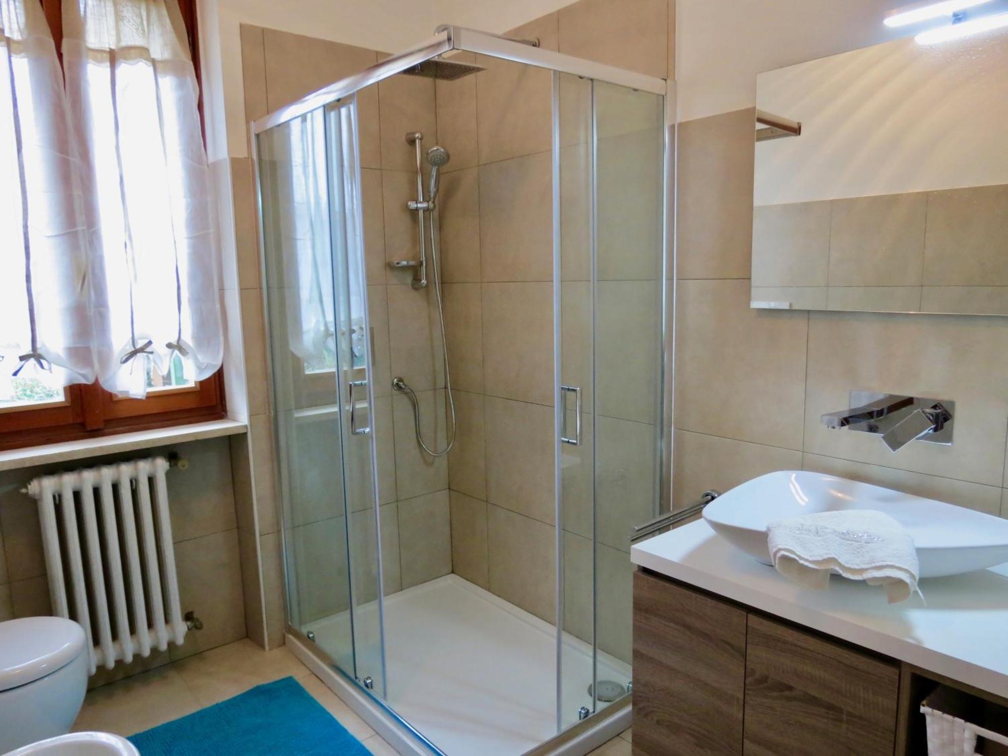 Villa Anastasye Your Lakefront Vacation Rental Predore Kültér fotó
