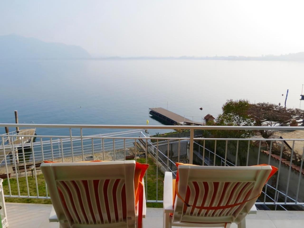 Villa Anastasye Your Lakefront Vacation Rental Predore Szoba fotó